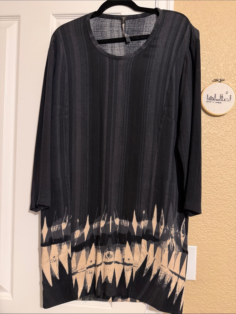 Tracy Reese Black Tunic with Beige Geometric Hem